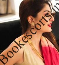 Vaishali Mature Escort Girl in Talaja, Bhavnagar