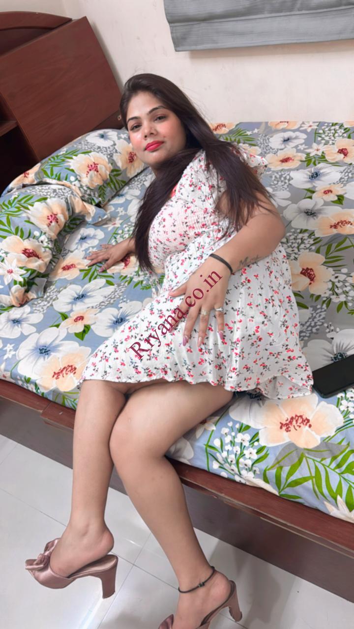 COLLEGE GIRLS AVAILABLE FOR COMPLETE ENJOYMENT WITH HIGH PROFILE INDIAN